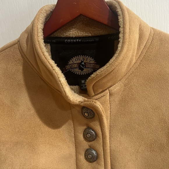 Tan women’s winter button up coat Country Clothing Company Cheyanne collection - Picture 5 of 10